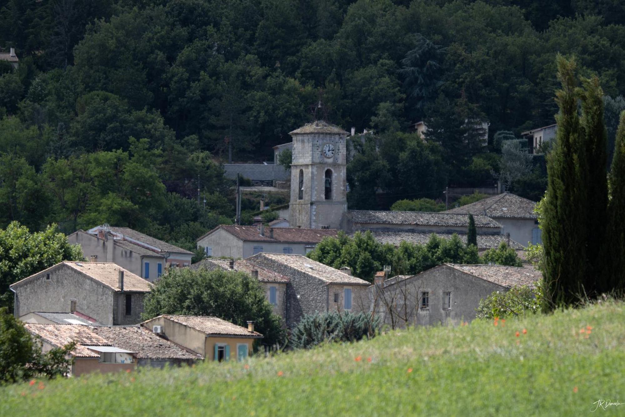 Studio Dans Le Luberon Céreste Zewnętrze zdjęcie